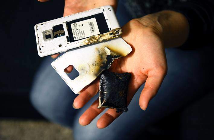 reparar batería hinchada smartphone